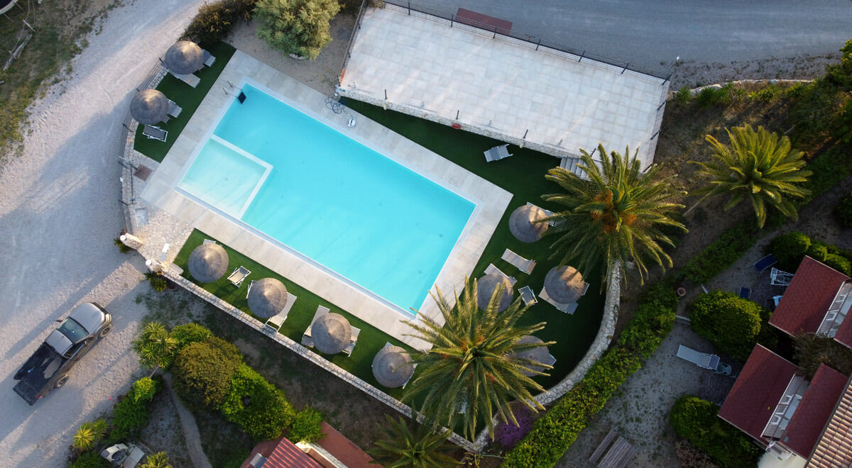 The swimming pool of the Residence Il Mandorlo